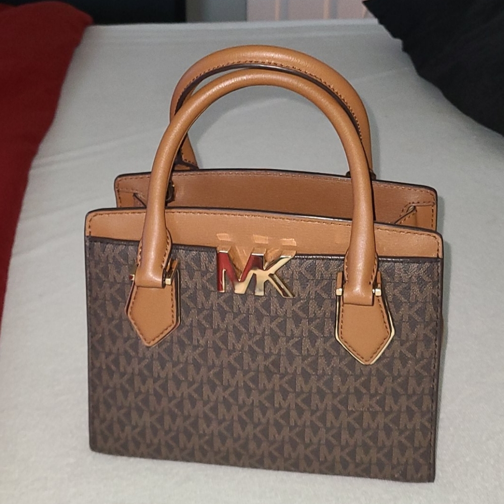 Michael Kors Mini purse
